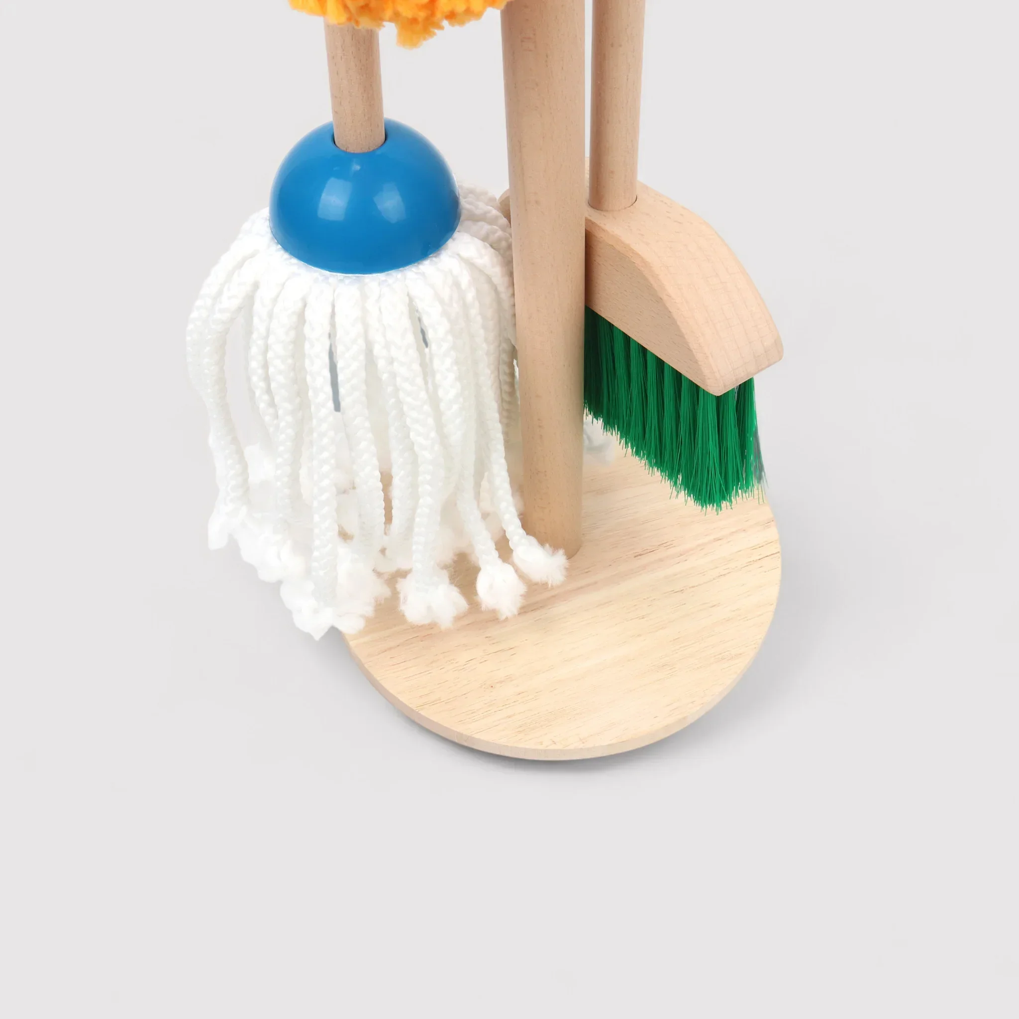 Enoki - Set di attrezzi per le pulizie giocattolo in legno per bimbi - Image 7
