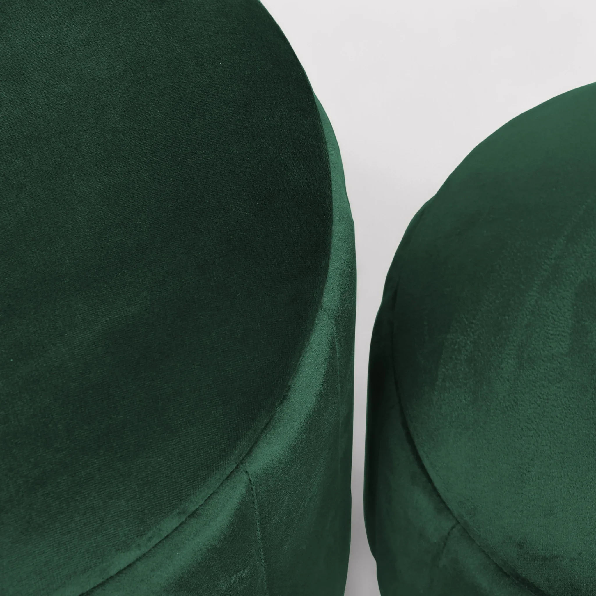 Giunco - Set di 2 pouf in velluto verdi con contenitore - Image 7