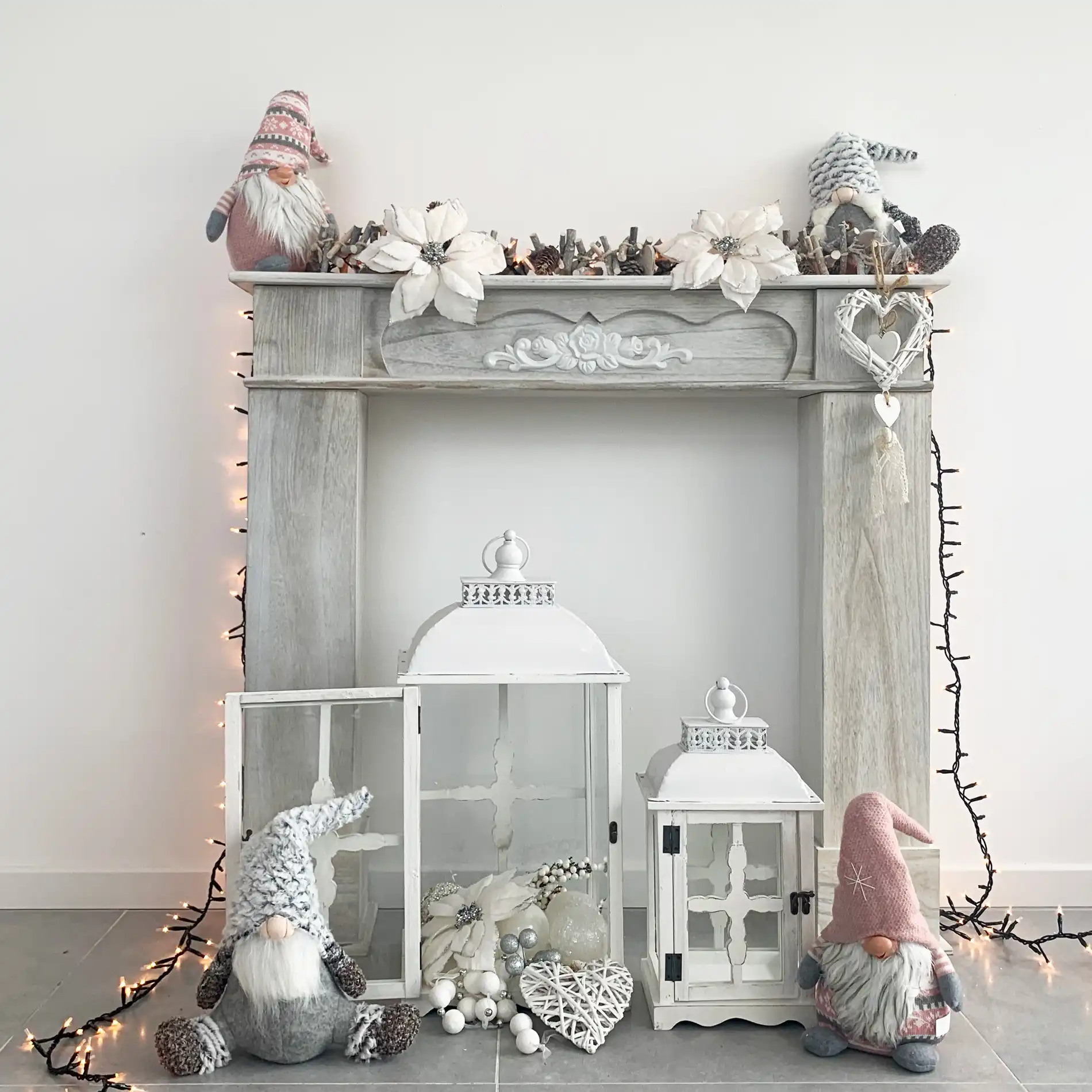 Gnomo di Natale rosa fermaporta e decorativo - Image 2