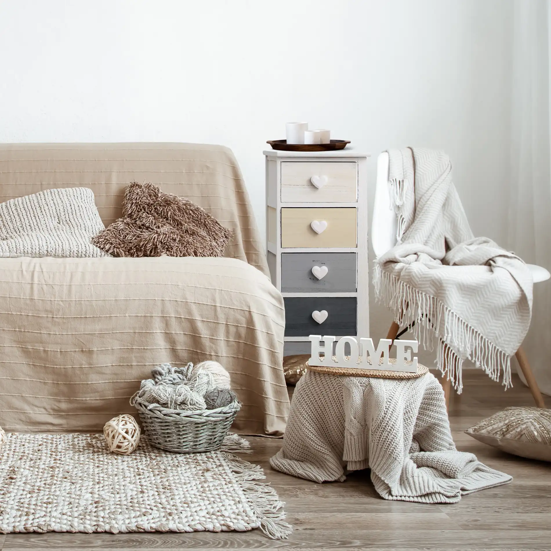 Lilla - Cassettiera stile shabby con pomelli a cuore e 5 cassetti - Image 2