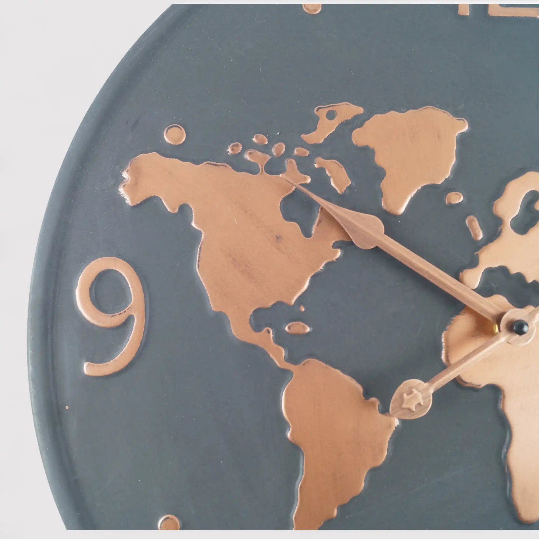 Pitomba - Orologio nero in metallo con mappamondo - Image 4