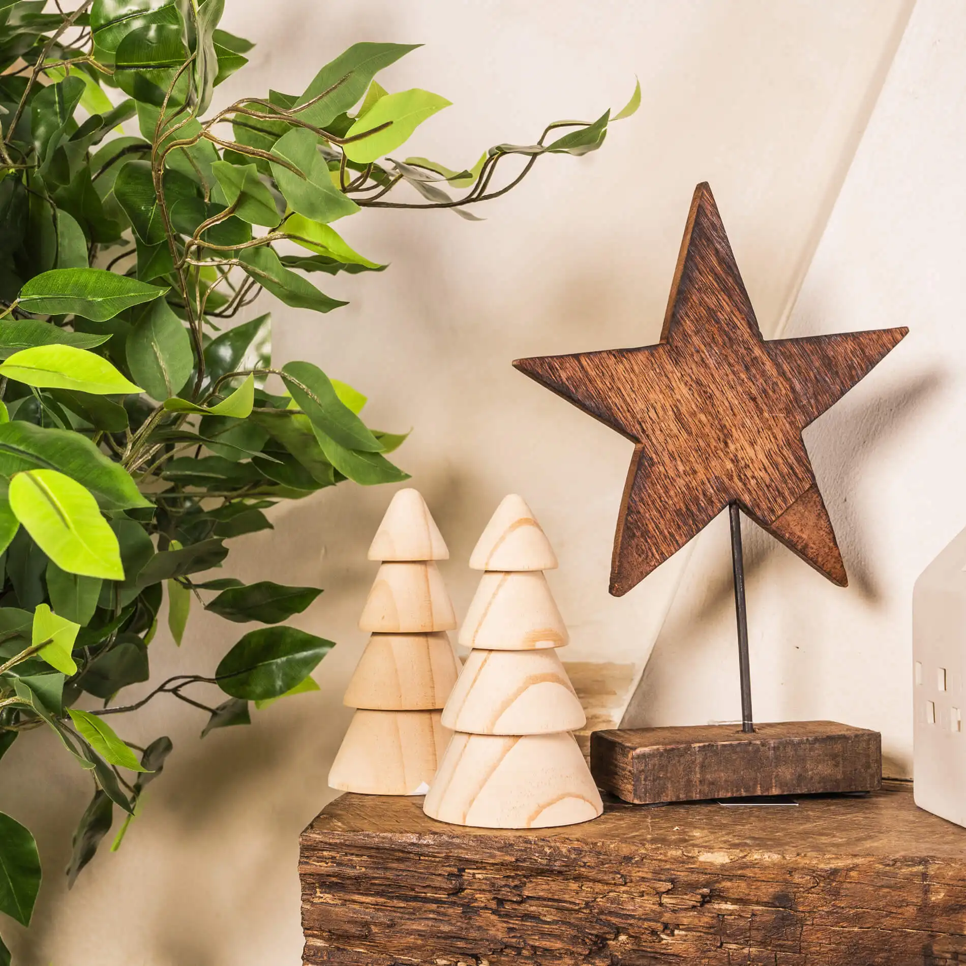 Rubra - Mini alberi di Natale decorativi in legno - Image 2