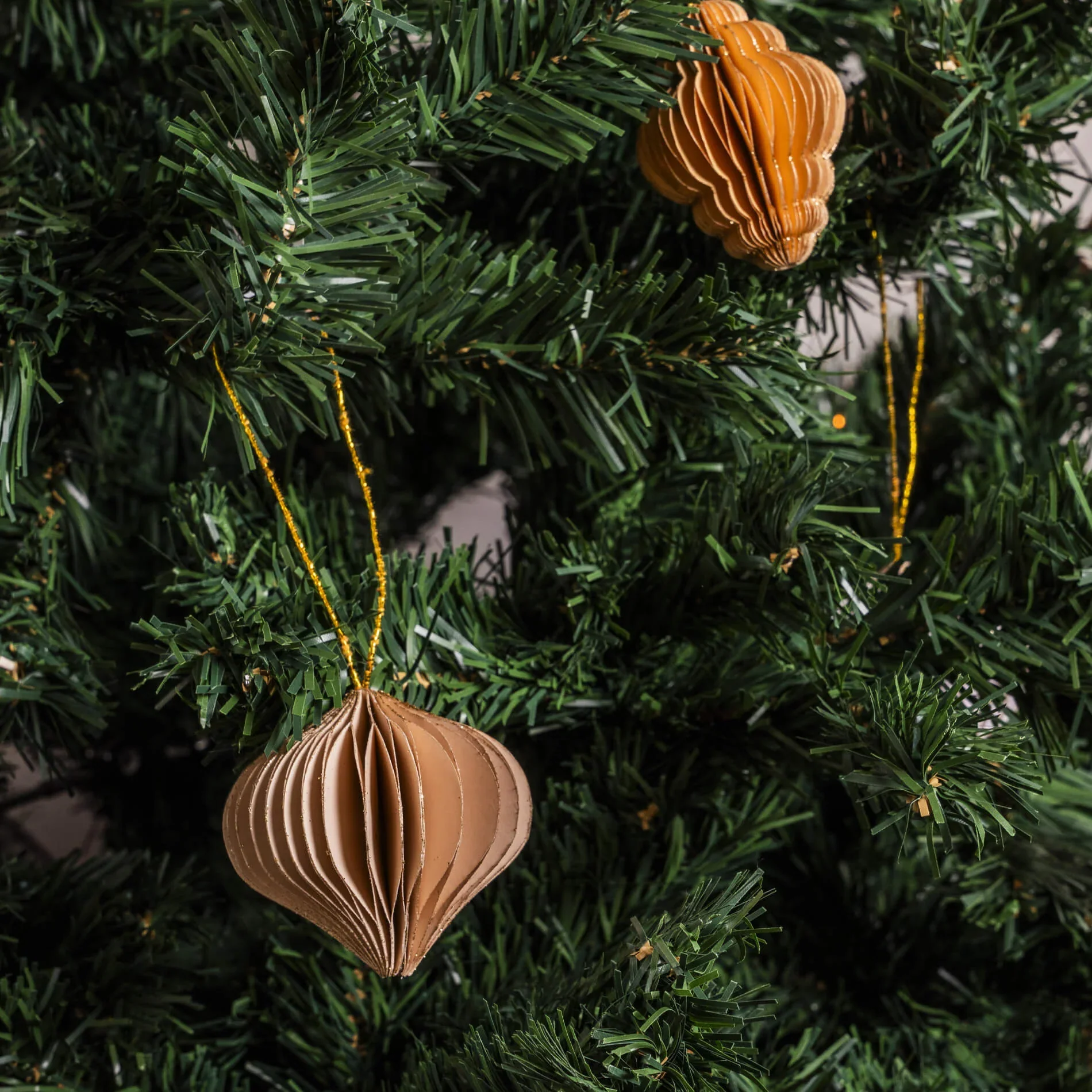 Taka - Pendenti per albero di Natale in 2 forme e 3 colori - Image 11